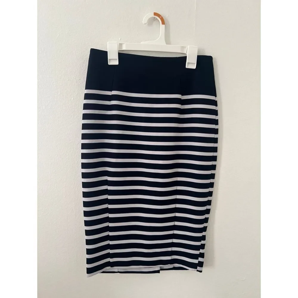 H&M MIDI SKIRT SIZE 6‎